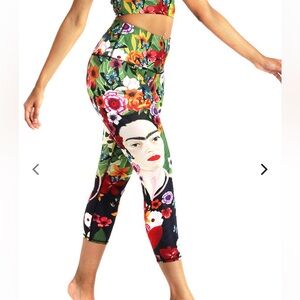 Yoga Democracy Frida Kahlo Women’s Capri Leggings